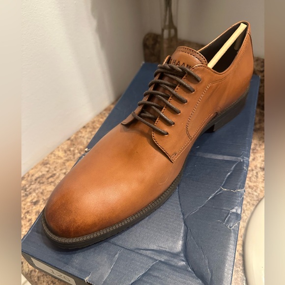 Brown Leather Men's Dress Shoes Cole Haan size 12 - Picture 2 of 6